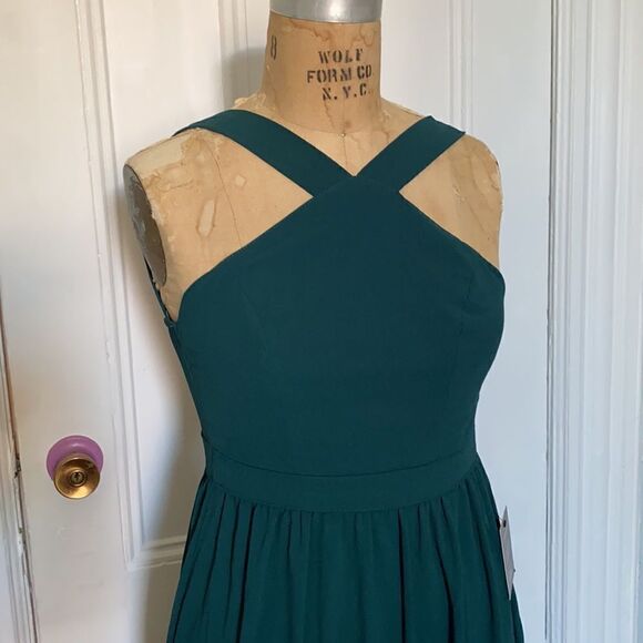 ✨NWT✨Lulus “Air of Romance” Forest Green Maxi Gown - Size XS - Picture 3 of 8